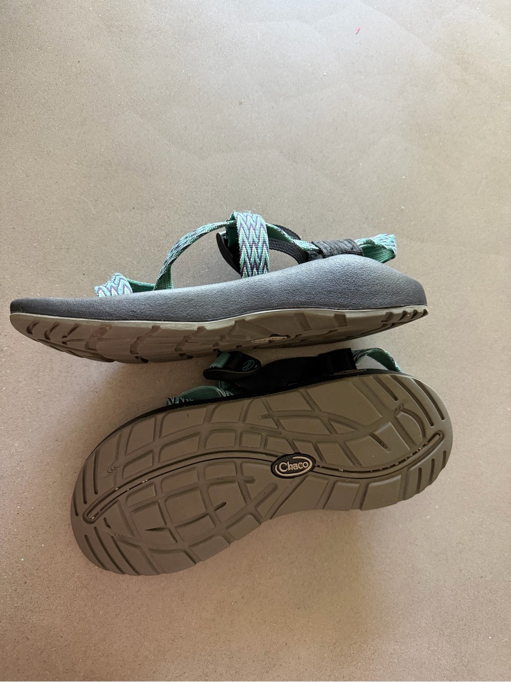 Chaco Women's Sandals with Mint and Black Woven Straps EUC - Picture 3 of 7